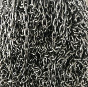 Svörtuð lyftikeðja